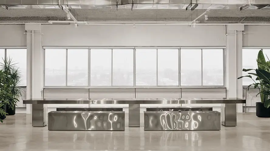 Lien vers la publication SSENSE Headquarters — Phases II et III